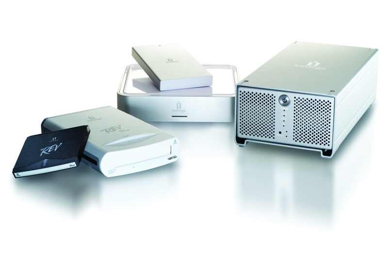 Illustration for article titled Iomega Beefs Up Its Jon Ive-y UltraMax Hard Drive Lineup